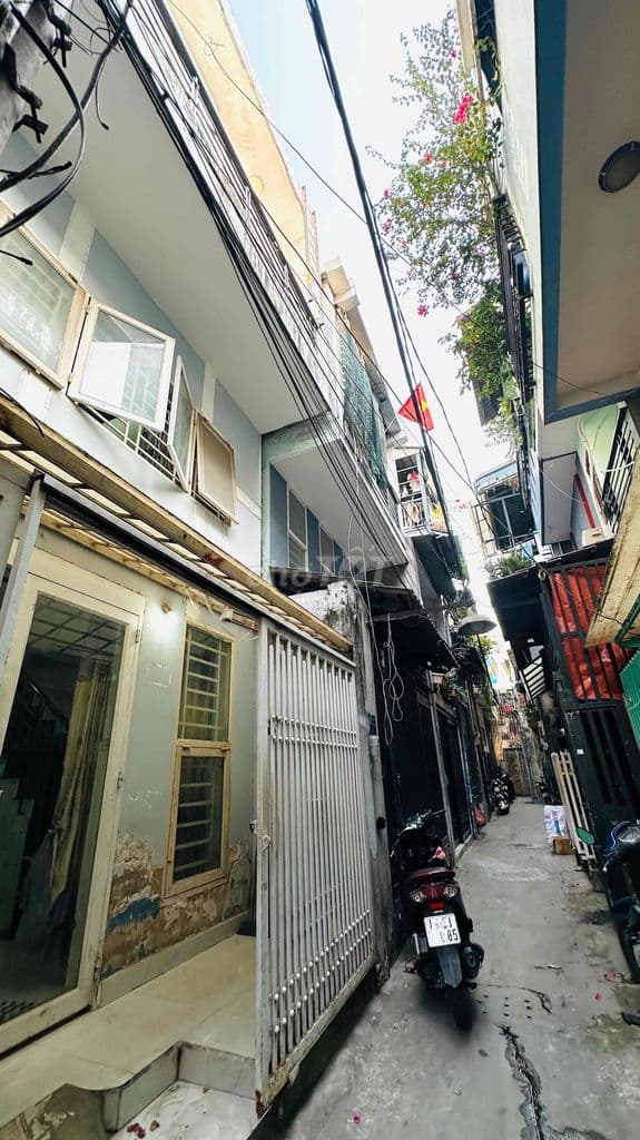 nhà 3 tầng. gần mặt tiền. cạnh kdc Hồng Long. đường Hiệp Bình hbp - Ảnh 2