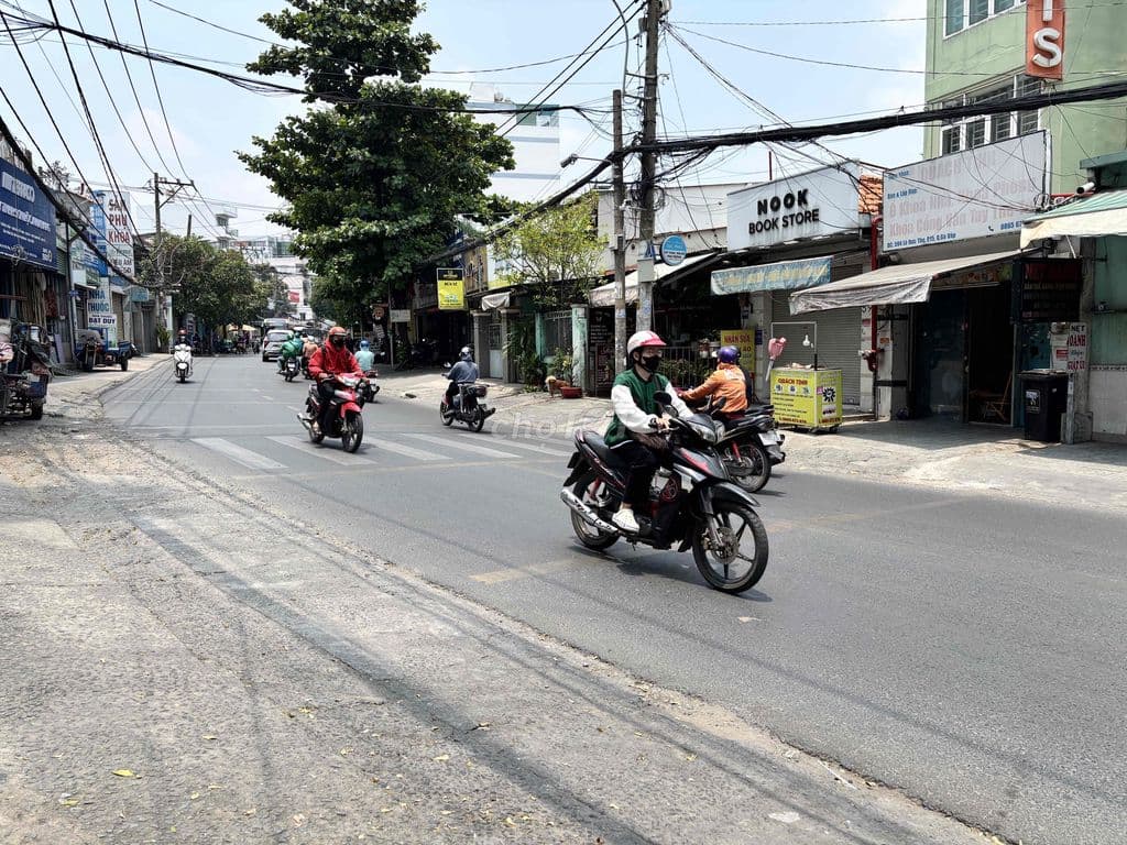 65M2 - CHỈ 1 CĂN RA MẶT TIỀN - 4PN -GẦN LOTTE MART NGUYỄN VĂN LƯỢNG