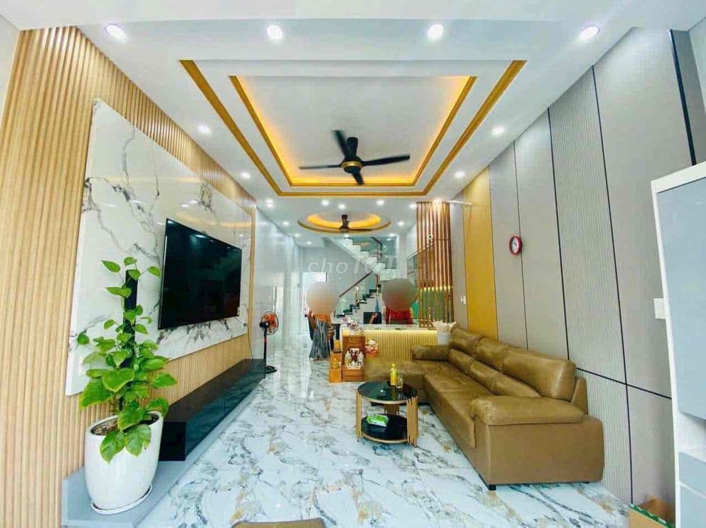 Nhà phố 3 tầng Gần Vinhomes siêu đẹp - Chủ gấp bán giảm giá sâu - Ảnh 2