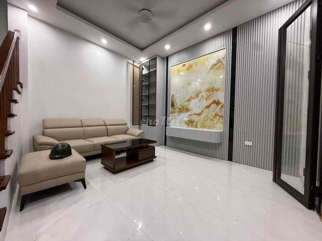 10.6 TỶ - THÁI HÀ - 35m x 5T x mt 6,2 - LÔ GÓC - VIP ĐỐNG ĐA