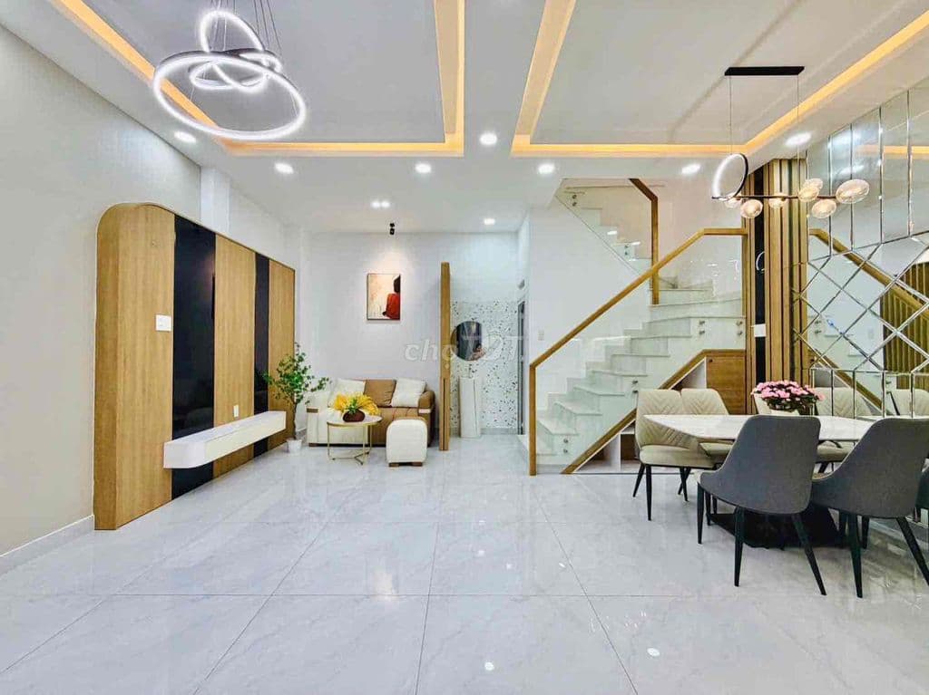 Nhà đẹp full nội thất khu căn cứ 26, Lê Thị Hồng, phường 17, Gò Vấp - Ảnh 3