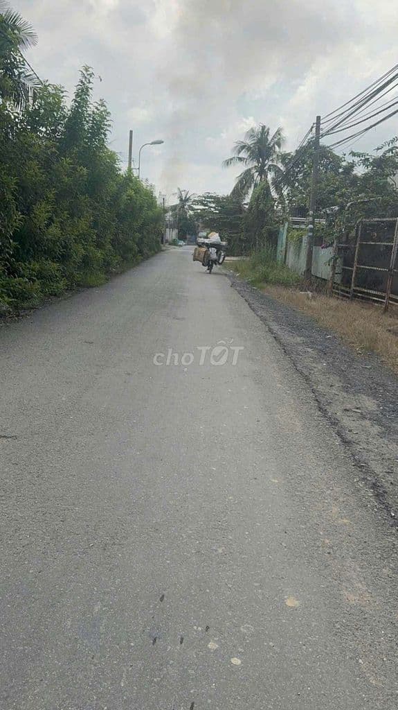 Đất đẹp 500m2 (20m x 23m) có 100m2 thổ cư cách Hà Duy Phiên 300m - Ảnh 3