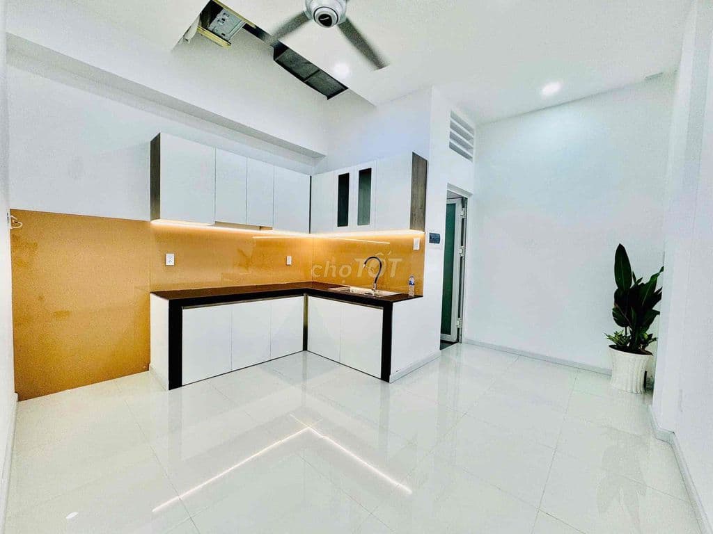 Shophouse vừa ở vừa kinh doanh khu biệt thự. - Ảnh 2