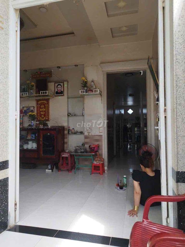 nhà Bình Chánh ngộp ngân hàng - Ảnh 3