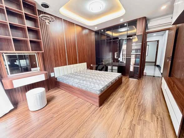 bán nhà 5 tầng Nguyễn Ngọc Vũ giảm giá - Ảnh 3