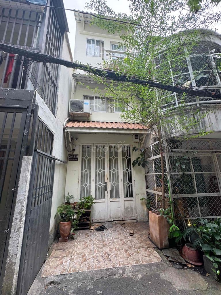 Bán Nhà Sát Mặt Tiền Hoàng Sa P.Tân Định Q.1