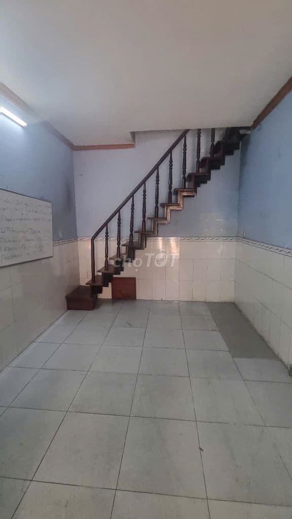 Hẻm 60 LÂM VĂN BỀN 4X14,5M NHÀ 1 LẦU HẺM BA GÁC KHU HIỆN HỮU GIÁ TỐT