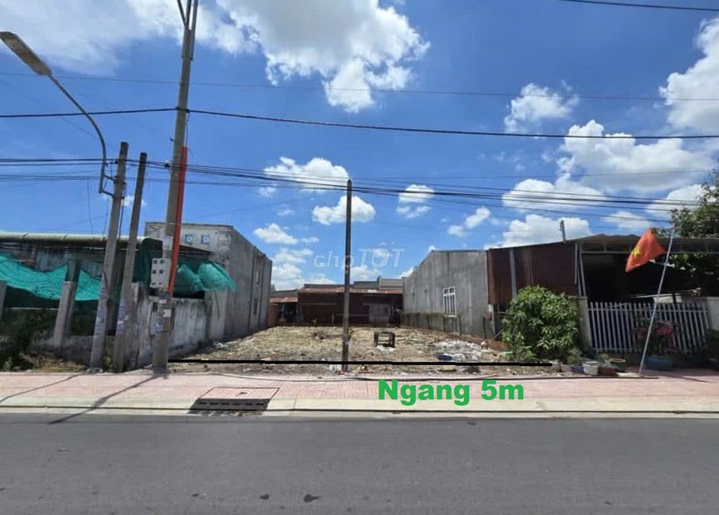 Bán lỗ mặt tiền Đ Hồ Văn Tắng giá 1 tỷ 160tr , DT 114m2 , sổ riêng