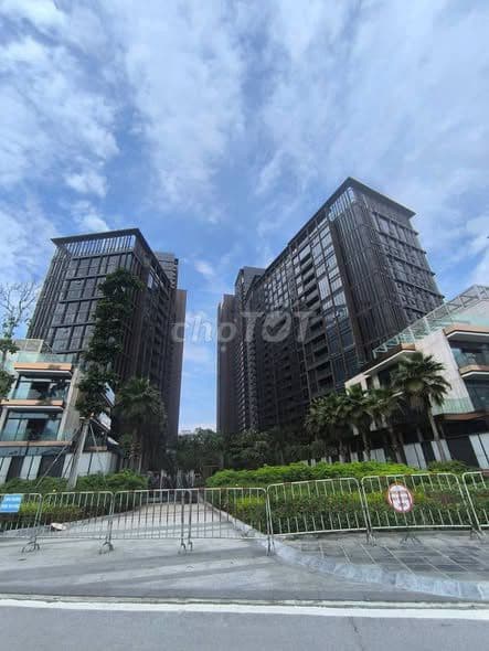 bán biệt thự 3 tầng Tây Hồ giá 90 tỷ