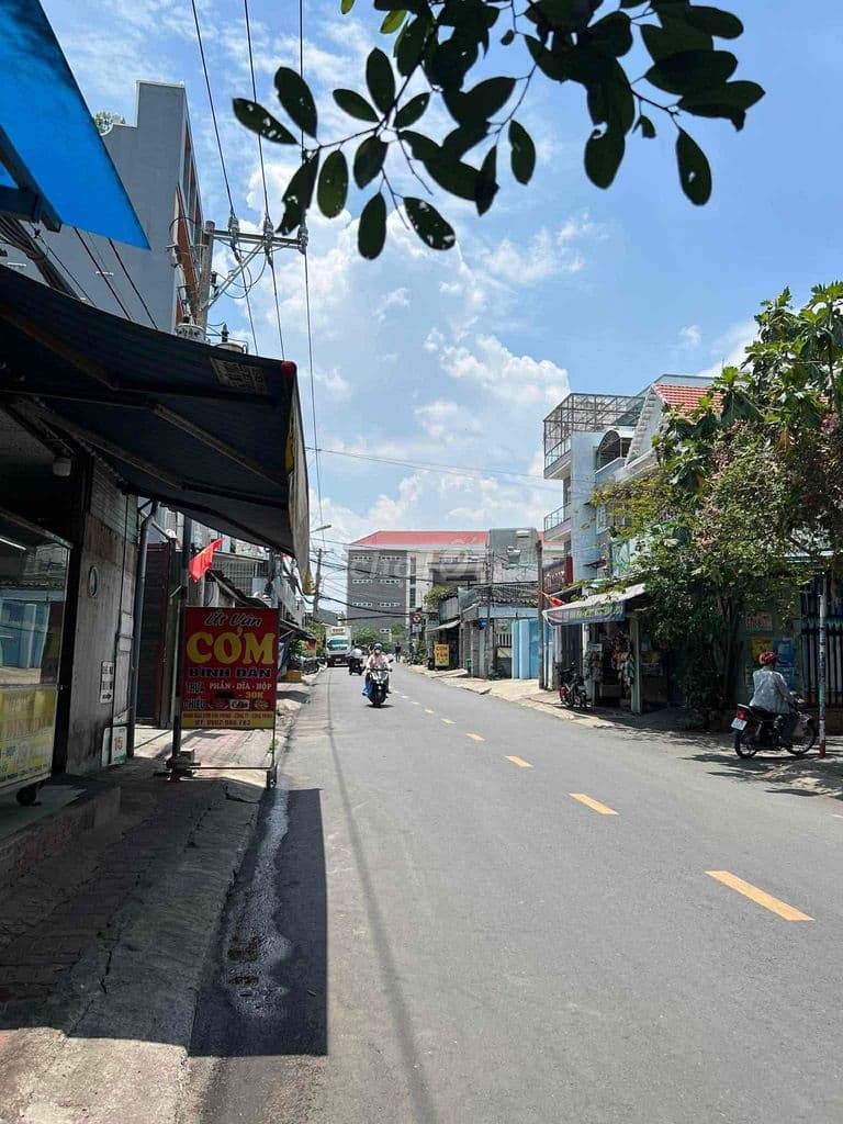 NHỈNH 5 TỶ - SỞ HỮU NHÀ PHỐ "BỀ NGANG ĐẠI GIA" 6.6M TẠI QUẬN 9! 🚀 - Ảnh 2