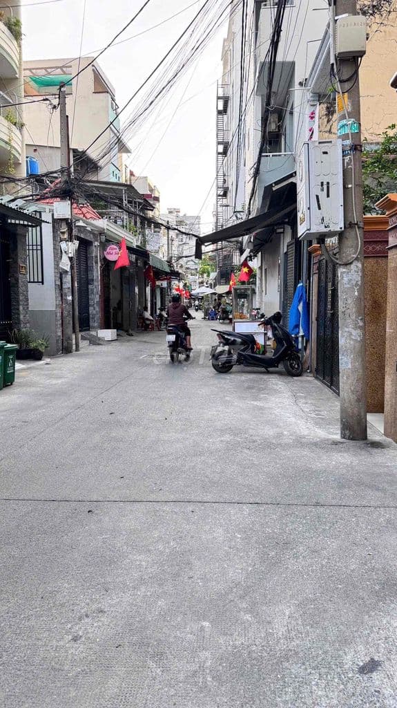 🏘️ BÁN GẤP CHỦ HẠ 1 TỶ 5- P4-Q.8, 4 TẦNG 69M2- SHR- HXH- HIỆN HỮU