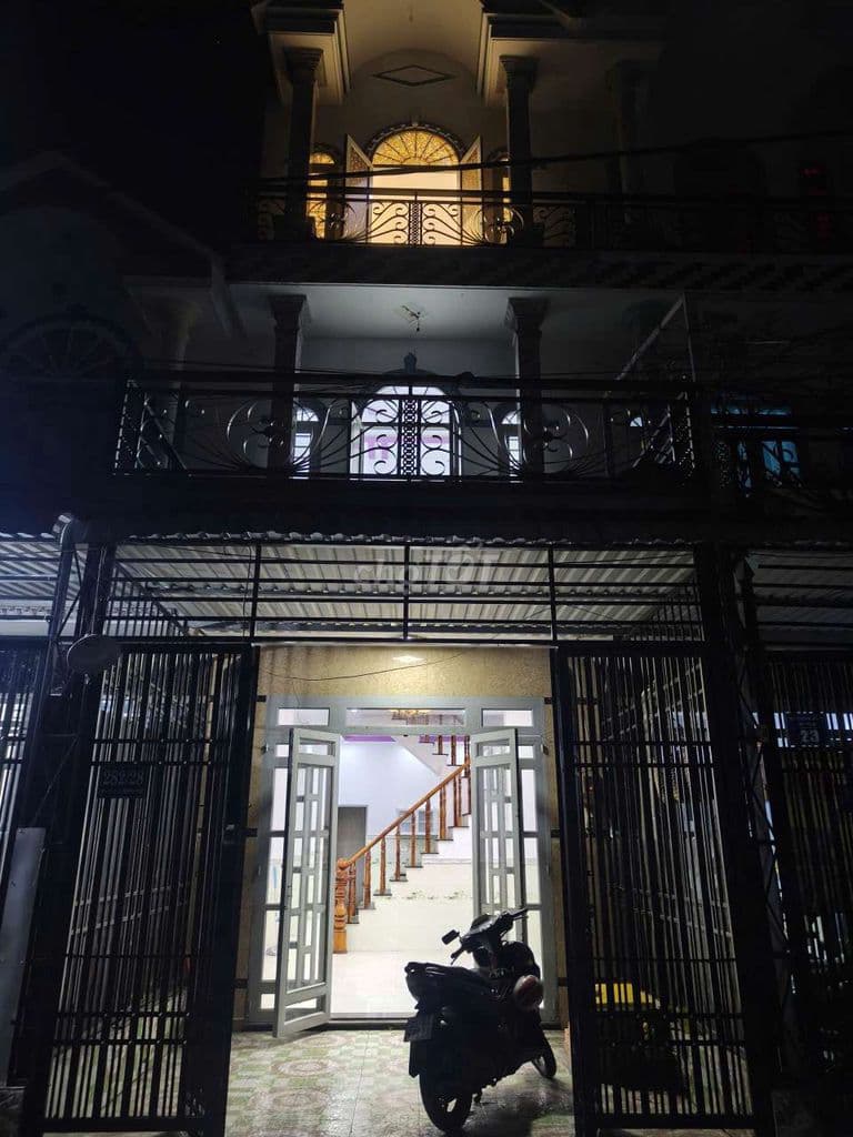 Nhà đẹp 1tret 2Lau, 4PN, 3Tolet dọn vào ở ngay cáchHà Duy Phiên 250m - Ảnh 2