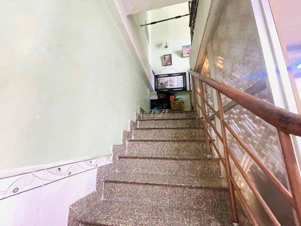 nhà lầu. hẻm ô tô. đường cây keo. gần bệnh viện thủ đức.chợ tam hà - Ảnh 3