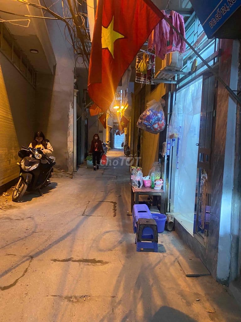 Chính chủ bán nhà xinh
