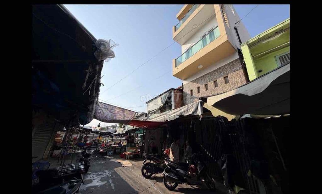 Siêu Vị Trí Kinh Doanh- Giá Rẻ- 7 Tỷ 9