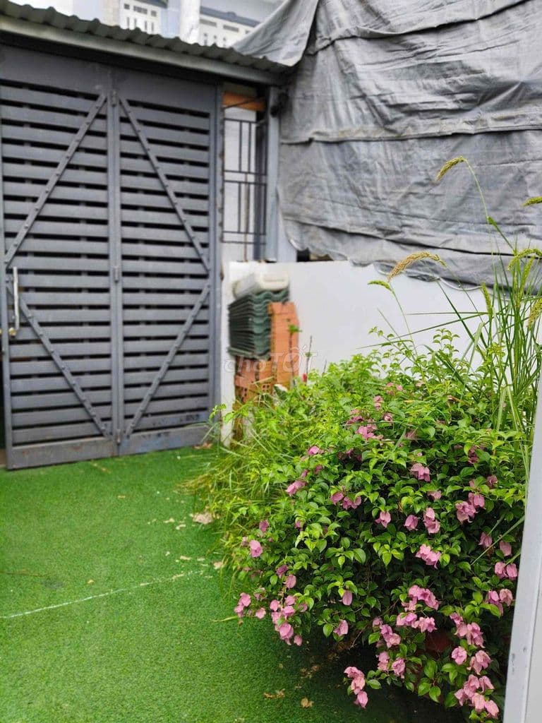 Bán gấp Nhà Đường LÊ VĂN QUỚI (120m2)