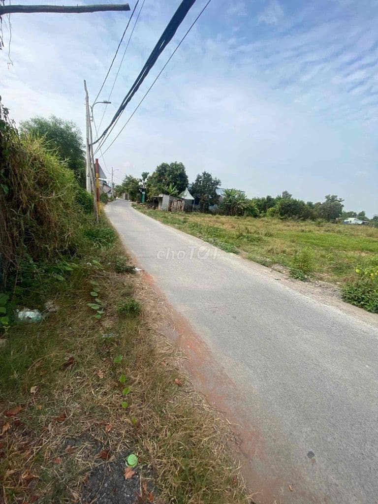 Bán đất dân cư 1644m2 xã Bình Chánh giá 12ti