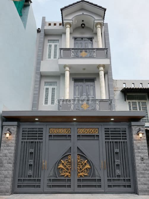 Nhà Mặt Tiền Hẻm Kinh 5m, 75m2, 4 Tầng, 5PN, Nguyễn Thị Xinh, 4.x Tỷ