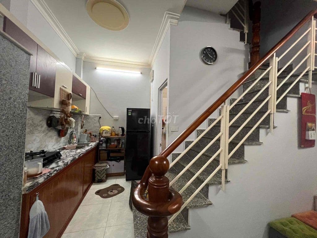 NHÀ RỘNG RÃI NGAN 4,5 x 8M. 1 lầu Đường huỳnh tấn phát , có sổ hồng. - Ảnh 2