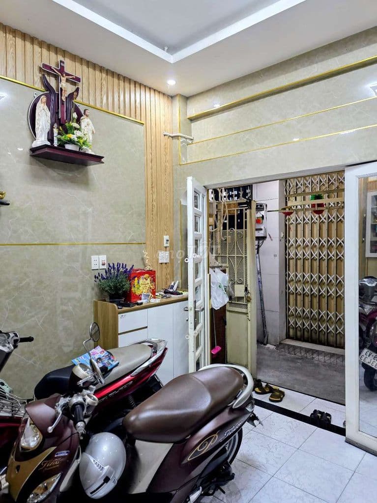 3.8 TỶ - ĐỐI DIỆN CITYLAND - SÁT MẶT TIỀN - TẶNG NỘI THẤT. - Ảnh 3