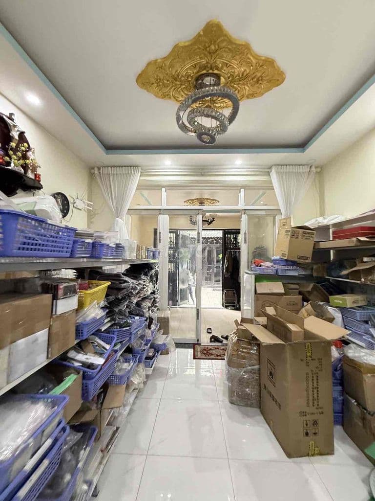 Nhà hẻm 4M Tân Quý Quận Tân Phú, 4.4 X 17M(70M2), 4 tầng