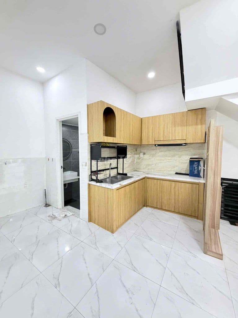 Nhà đẹp (4,4 * 9m) 2 tầng, hẻm 3m ở đường Âu Dương Lân P3 Q8,SHRiêng - Ảnh 2