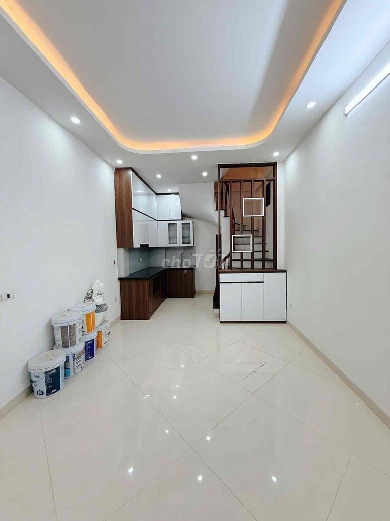 Hồ đầm hồng - thanh xuân,30m x 5 tầng xây mới,lô góc,2 thoáng,VĐ 2.5