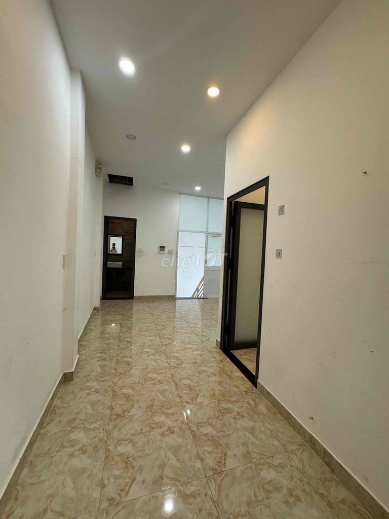 Bán nhà Nguyễn Văn Cừ, Quận 1 5x11m (57m2) - Ảnh 3