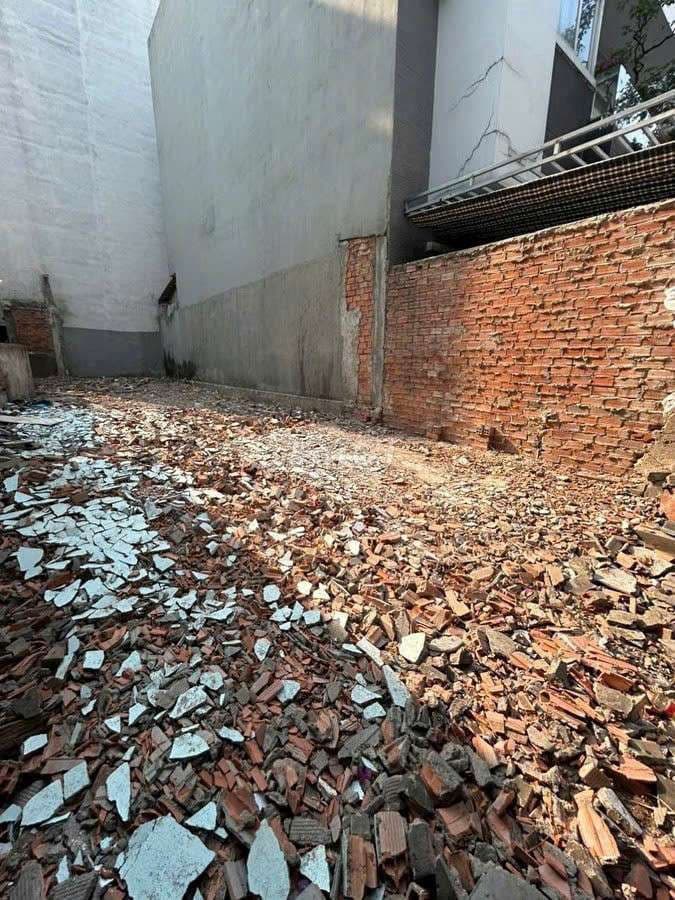 Bán lô đất Vàng ngày cổng trường Đại Học Văn Lang CS2. ngang 4,6m - Ảnh 2