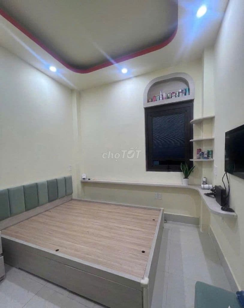 NHÀ SIÊU PHẨM 4 TẦNG - LẠC LONG QUÂN - 3 TỶ HƠN - Q.11 - ĐẦM SEN 300M