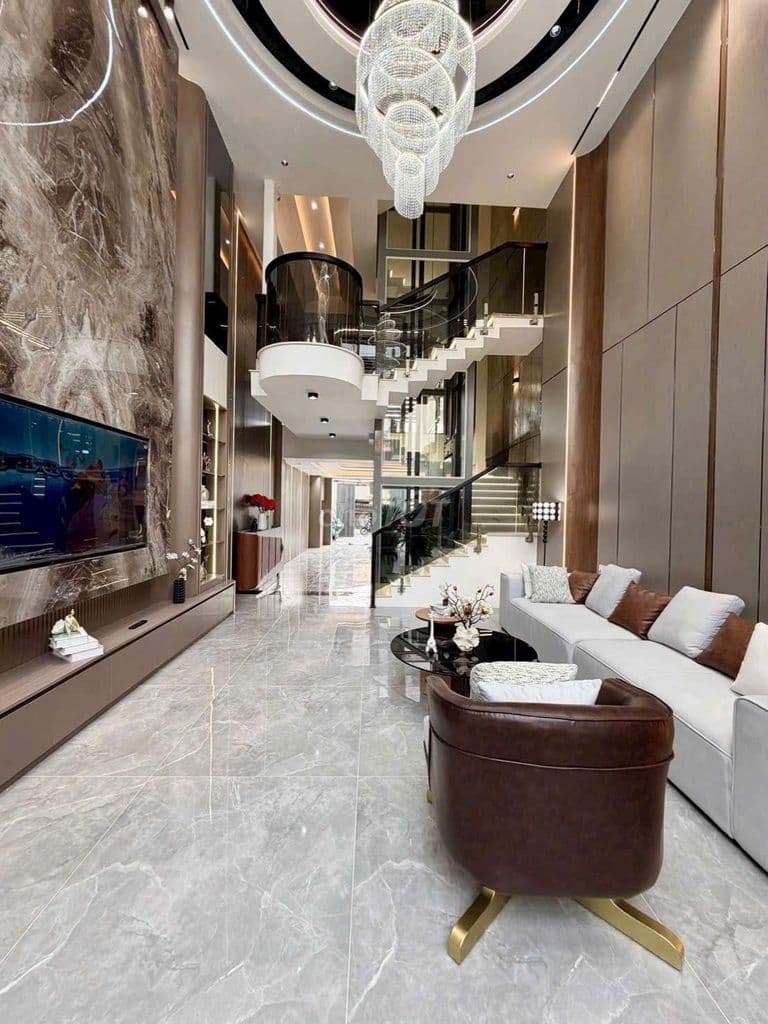 CẦN BÁN GẤP NHÀ.PTTN ĐưỜNG PHAN VĂN HỜN. DT 4,8 X 24 .1 trệt 4Lầu - Ảnh 2