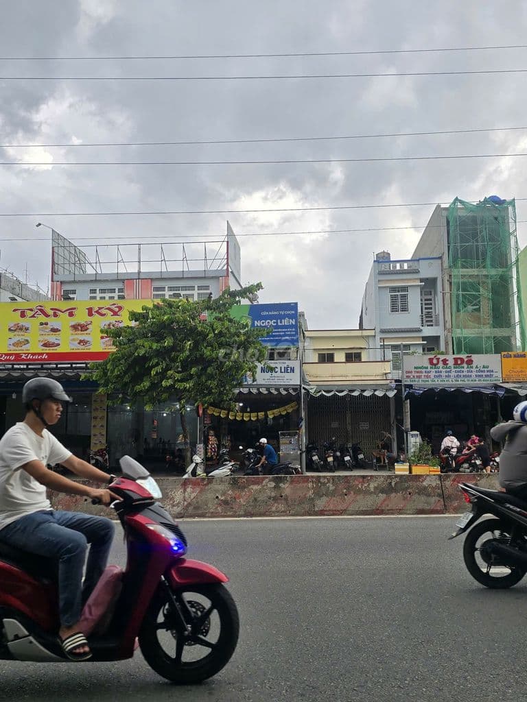 Bán nhà MTKD Lê Trọng Tấn-Tân Phú. DT 4x23- giá cực tốt chỉ 13.9 TỶ