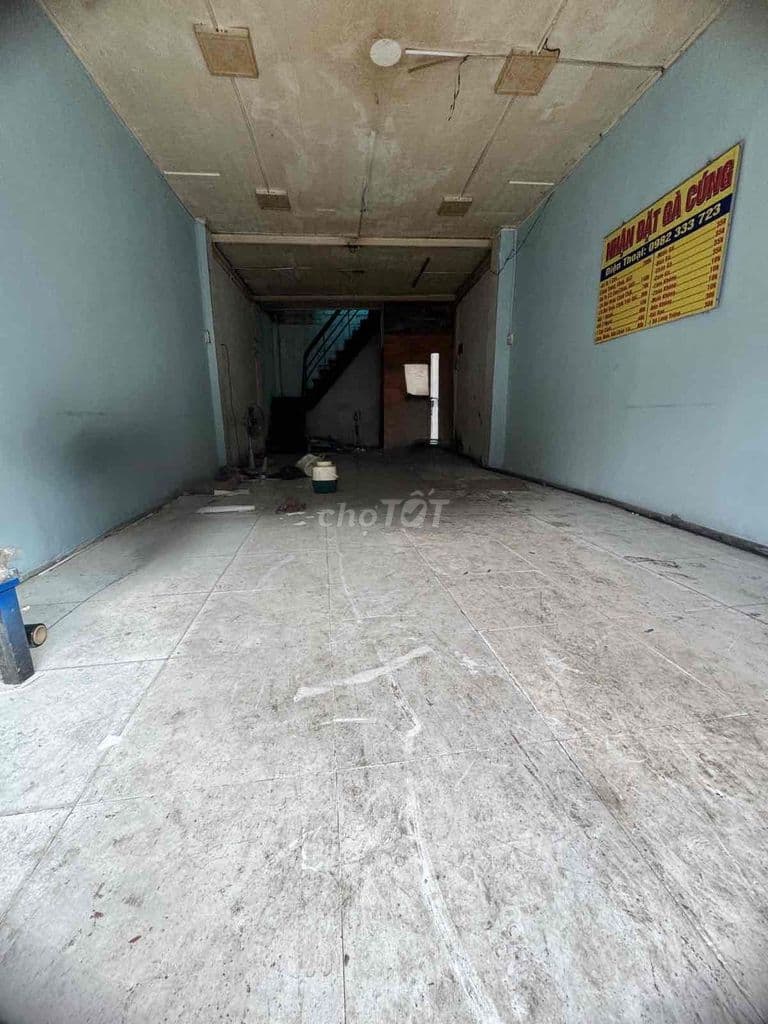 Bán nhà mặt tiền Trần Phú Quận 5, 42m2, 2 tầng, tiện xây mới. - Ảnh 2