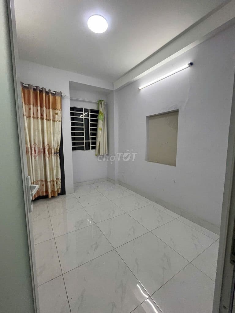 bán nhà 3 tầng 5pn ngay Lotte mart Lê Đại Hành q11, nhà mới vào ở ngay