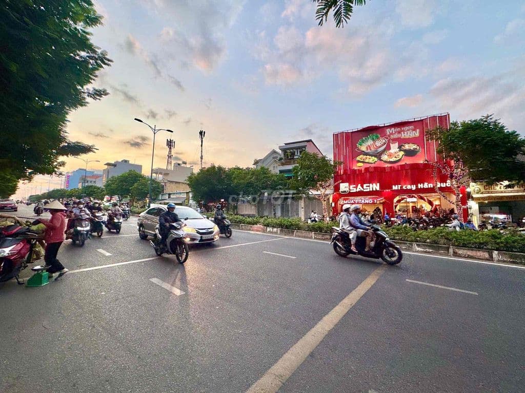 296m Thổ Cư Mặt Tiền Lê Văn Việt Sản Phẩm Hiếm Giá Đầu Tư 62 tỷ tl