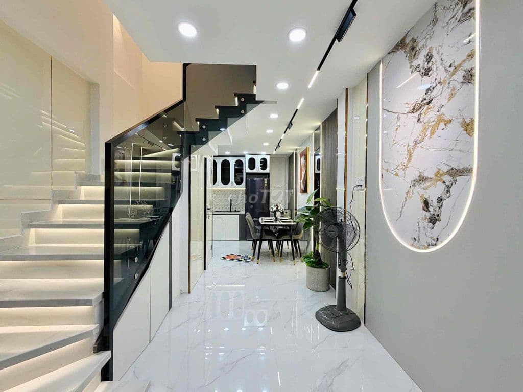 BÁN NHÀ ĐẸP NHỈNH 4 TỶ - GẦN VINCOM QUANG TRUNG GÒ VẤP - Ảnh 3