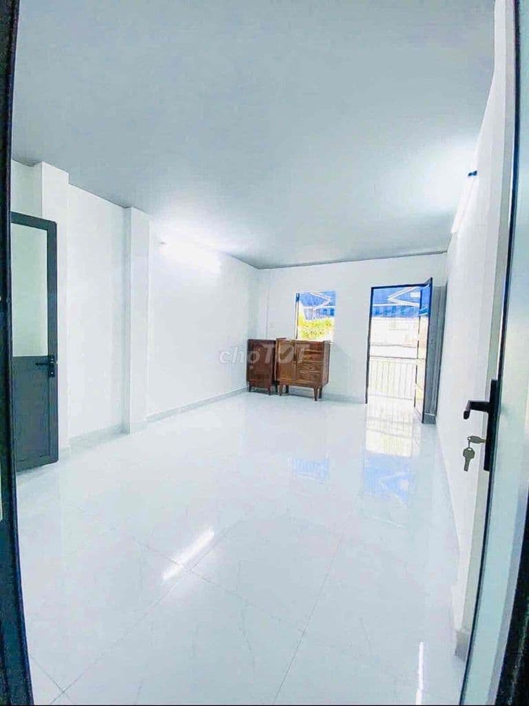 Nhà Bán Trần Phú Quận 5 23M2 3 Tầng 2 PN - 4 Tỷ 95