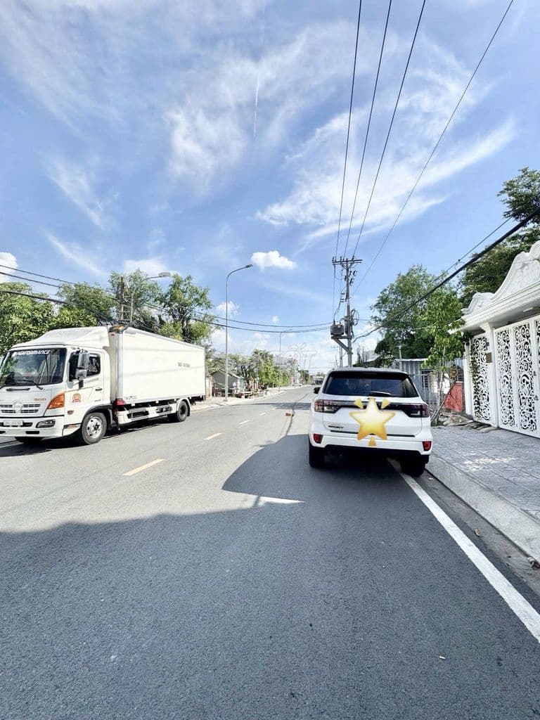 MT NGUYỄN THỊ HƯƠNG - 4 TẦNG - GARA -TẶNG TOÀN BỘ NỘI THẤT, 11,9 TỶ - Ảnh 2