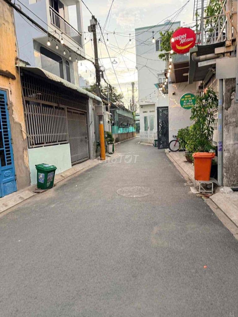 BÁN NHÀ CŨ TÍNH ĐẤT HẺM XE HƠI BÁN GẤP - Ảnh 2