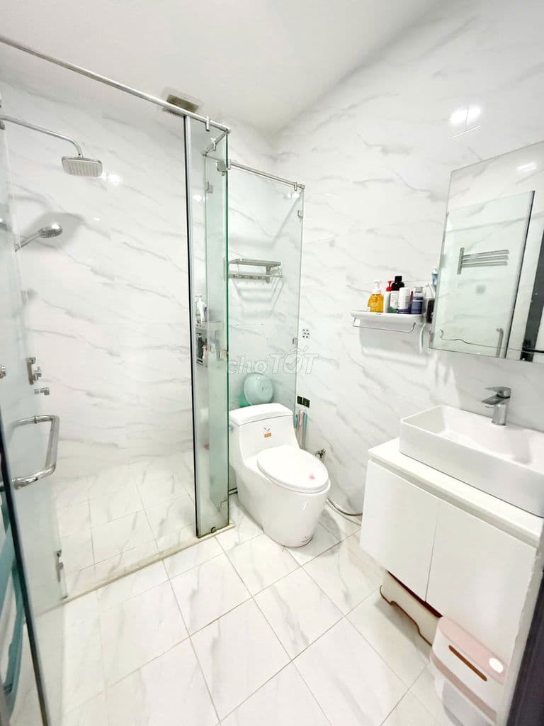 15 Tỷ, Nhà đẹp Hồng Hà - 4 Tầng. DT 5x16. khu vực Tân Sơn Nhất - Ảnh 2