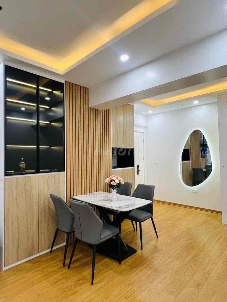 căn góc view hồ 86m 3 ngủ sổ đỏ giá 5,750 toà OCT Bắc Linh Đf