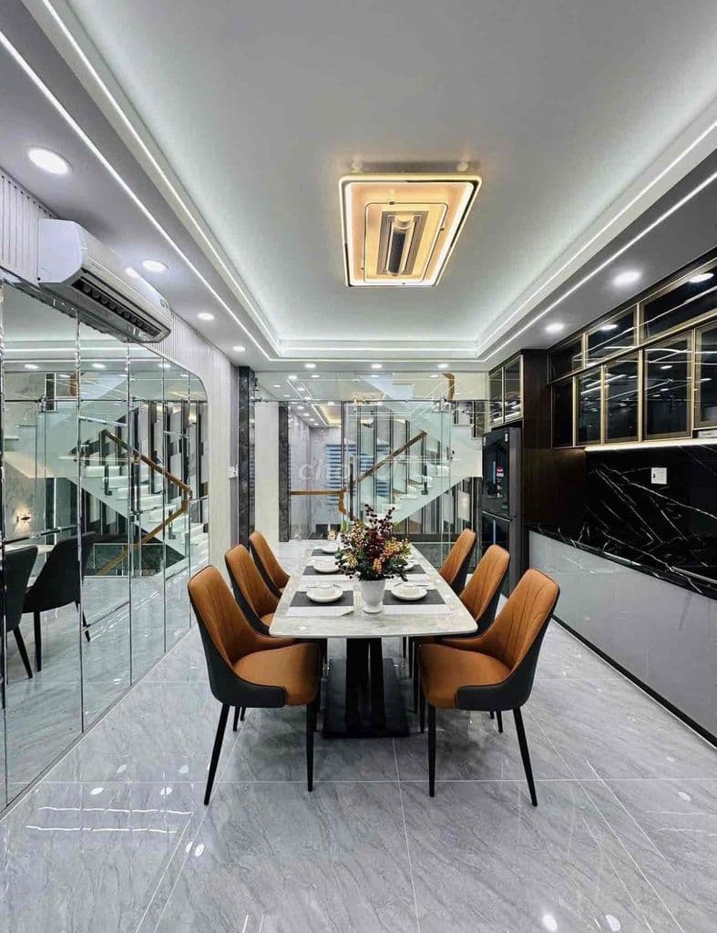 QUẬN 12. NHÀ PHỐ XÂY MỚI LỮNG 3 LẦU FULL NỘI THẤT HẺM 7M - Ảnh 3