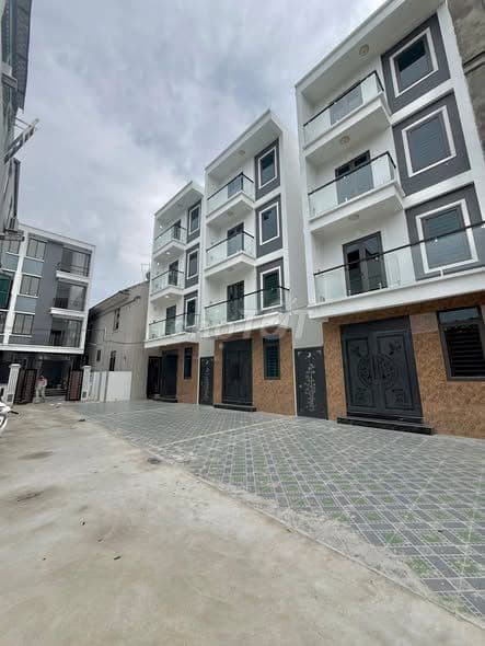 bán nhà 4 tầng Hà Đông giá giảm sốc