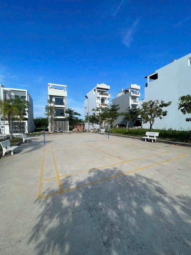 Hàng hiếm. Đất KDC Sài Gòn South đường 13m, 5x19m sổ sẵn - Ảnh 2