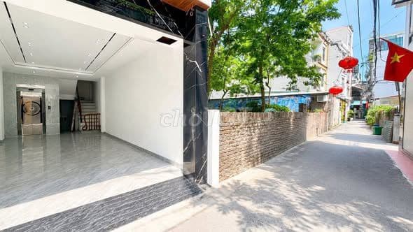 bán nhà 6 tầng trung tâm Phúc Lợi 11 tỷ