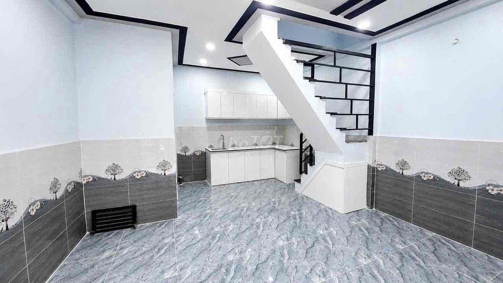 Nhà Tân Thới Hiệp21, DT: 5,5x5m, Trệt lầu nhà kiên cố, Hẻm ô tô,có sân - Ảnh 3