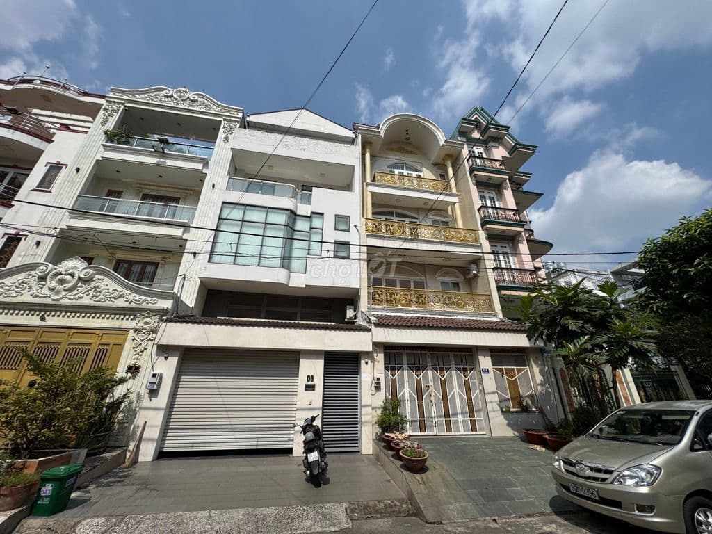 MẶT TIỀN AEON MALL TÂN PHÚ 3 TẦNG NGANG 5M THU NHẬP 20TR/TH NHIK 6TỶ