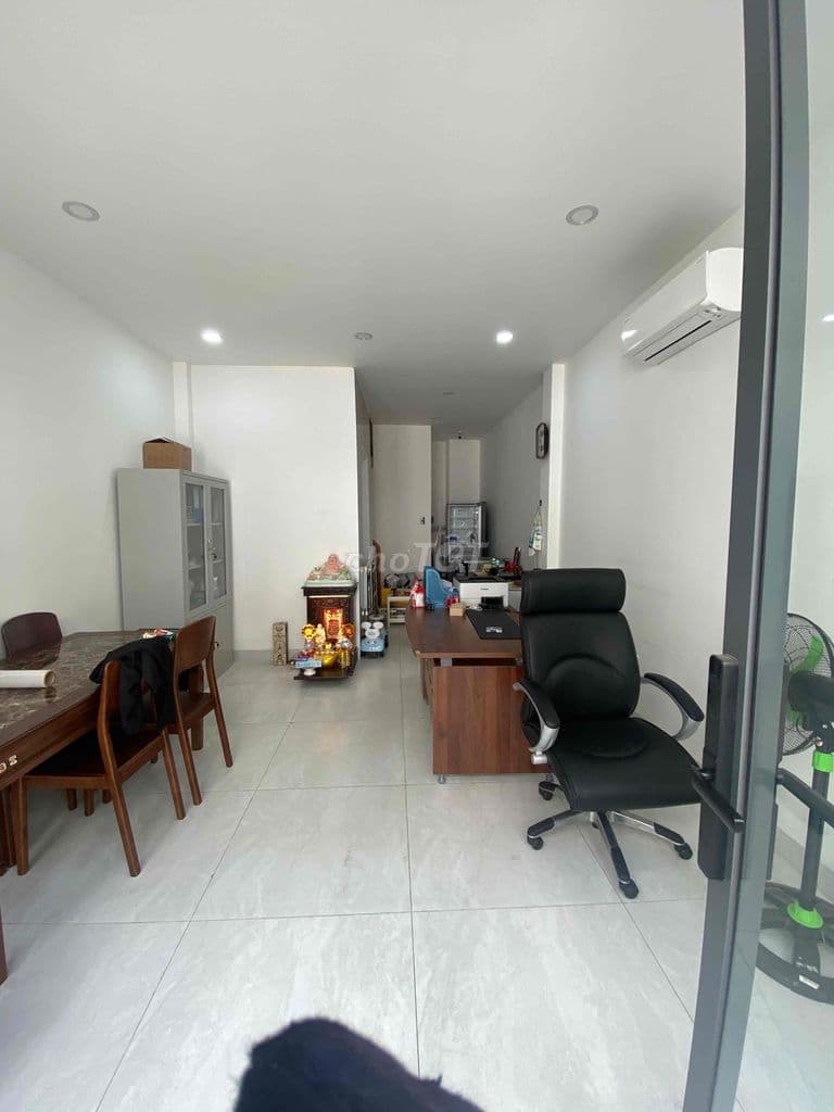 Bán nhà mới 4 tầng hẻm xe hơi Nguyễn Xí, đoạn 2 chiều kế Vincom - Ảnh 2