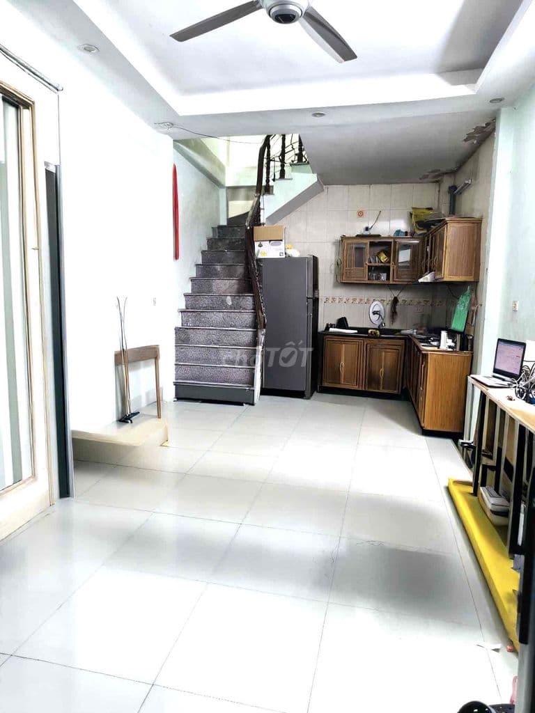 🔥🔥Chỉ nhỉnh 6 tỷ , bạn đã sở hữu căn nhà 31m , 3 tầng , 3 ngủ tại Lĩnh - Ảnh 2