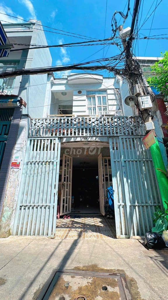 bán nhà hẻm rộng khu vip quận 8 . giá *** khu vực